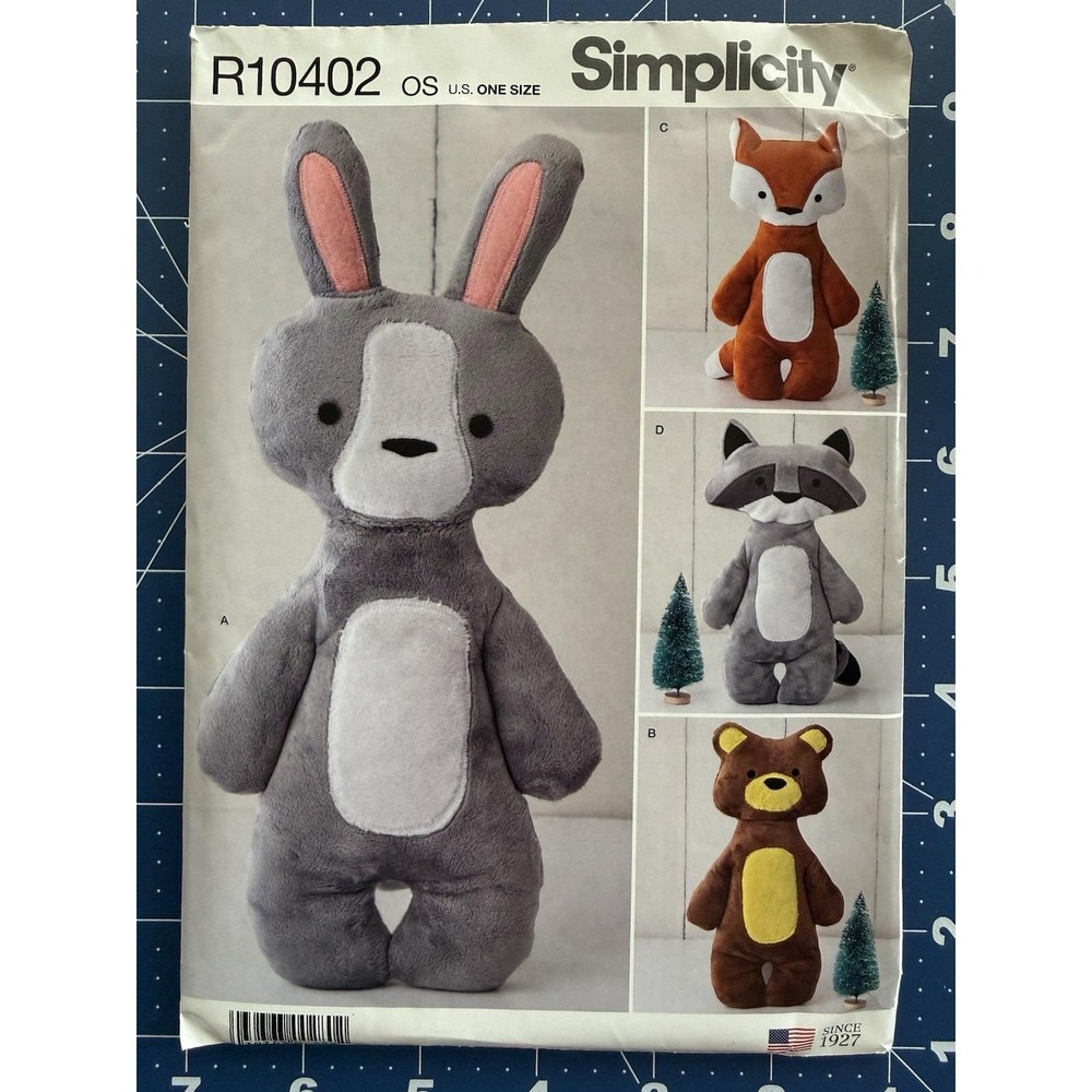 Simplicity R10402 Stuffed Woodland Animals Fox Raccoon Bear Bunny UNCUT S8938